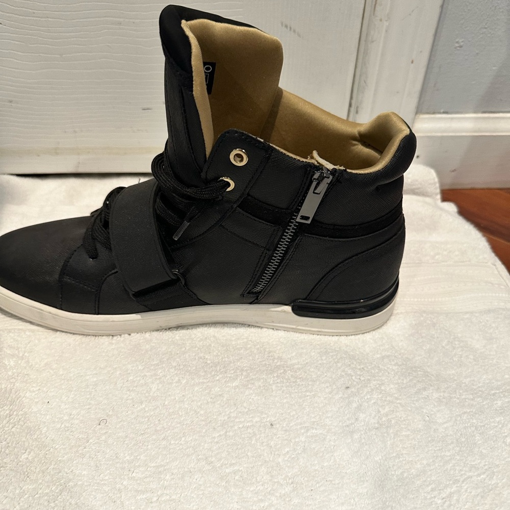 Aldo sneakers